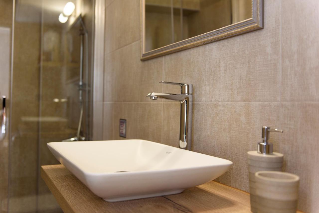 ✰Bright, Renovated, Spacious And Cosy Studio✰ Athens Exterior photo