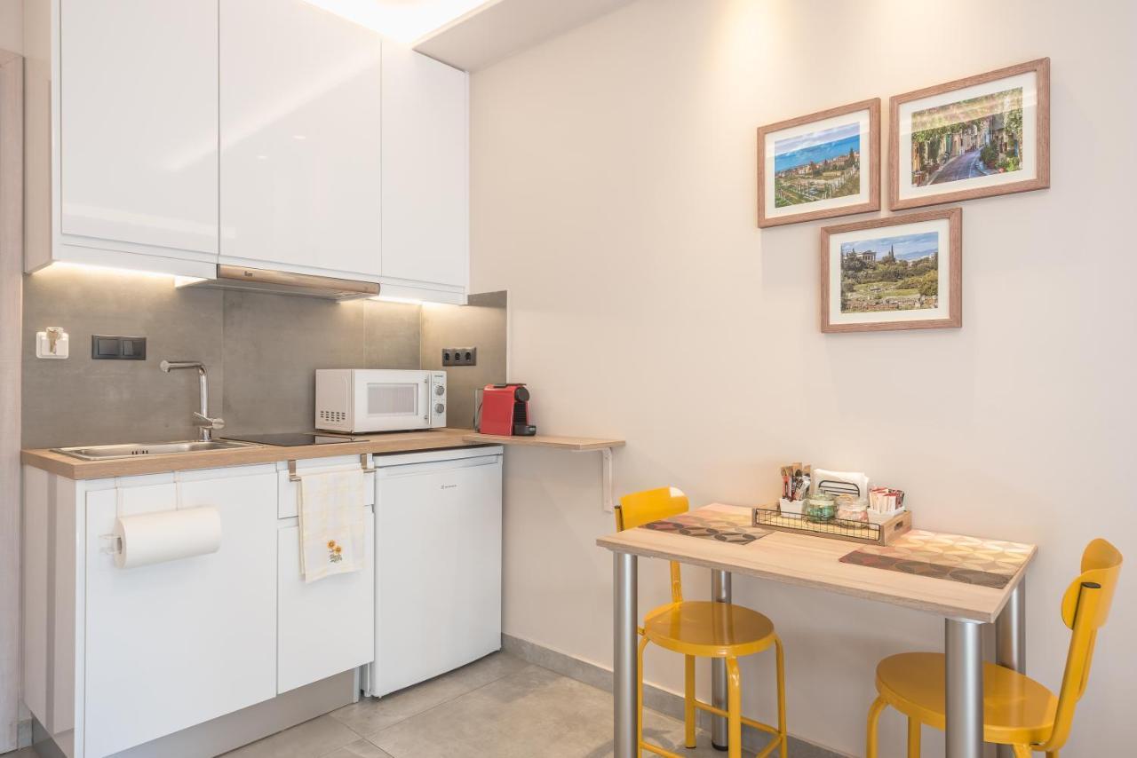 ✰Bright, Renovated, Spacious And Cosy Studio✰ Athens Exterior photo
