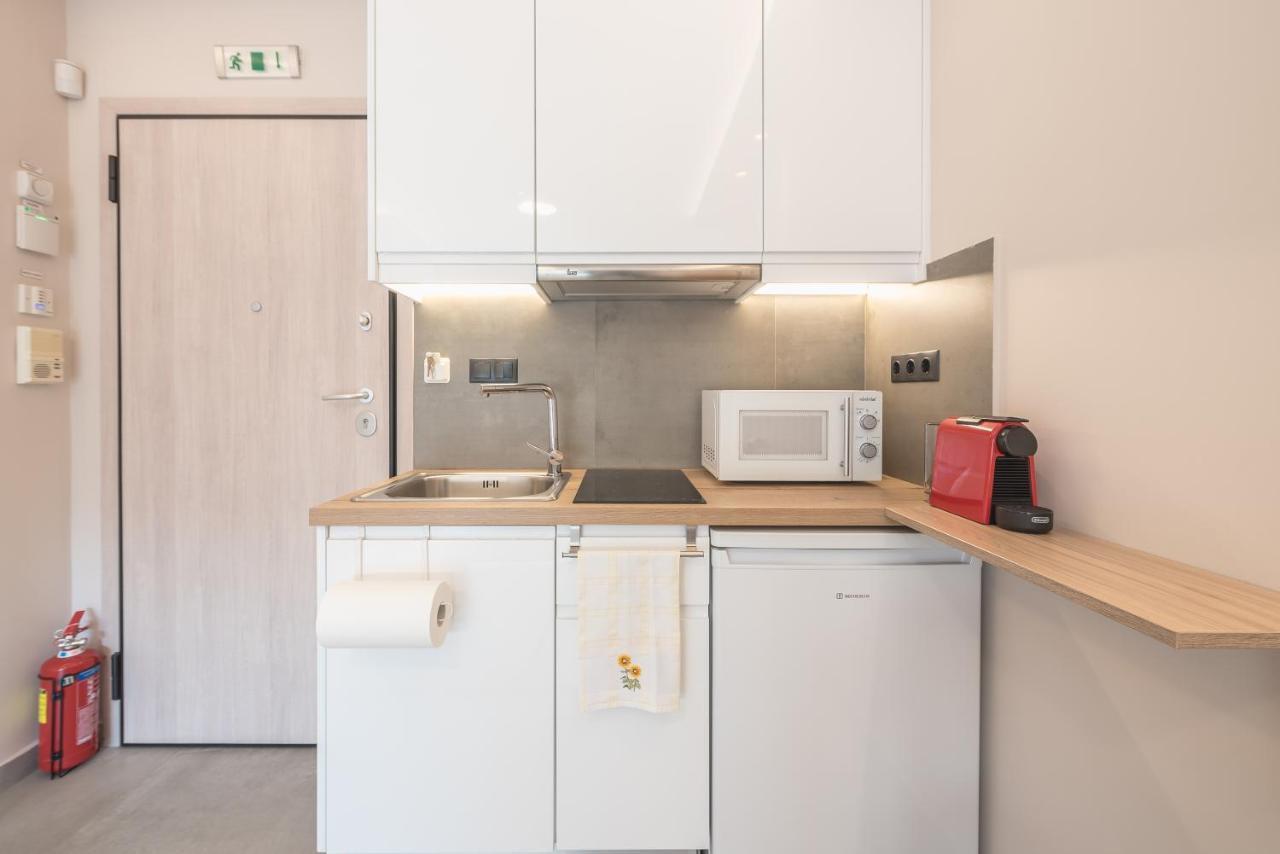 ✰Bright, Renovated, Spacious And Cosy Studio✰ Athens Exterior photo