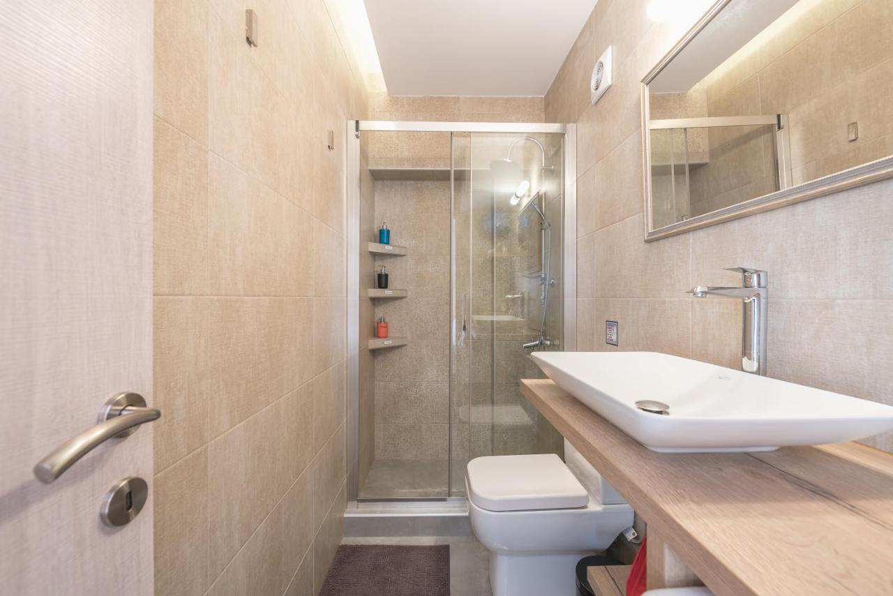✰Bright, Renovated, Spacious And Cosy Studio✰ Athens Exterior photo